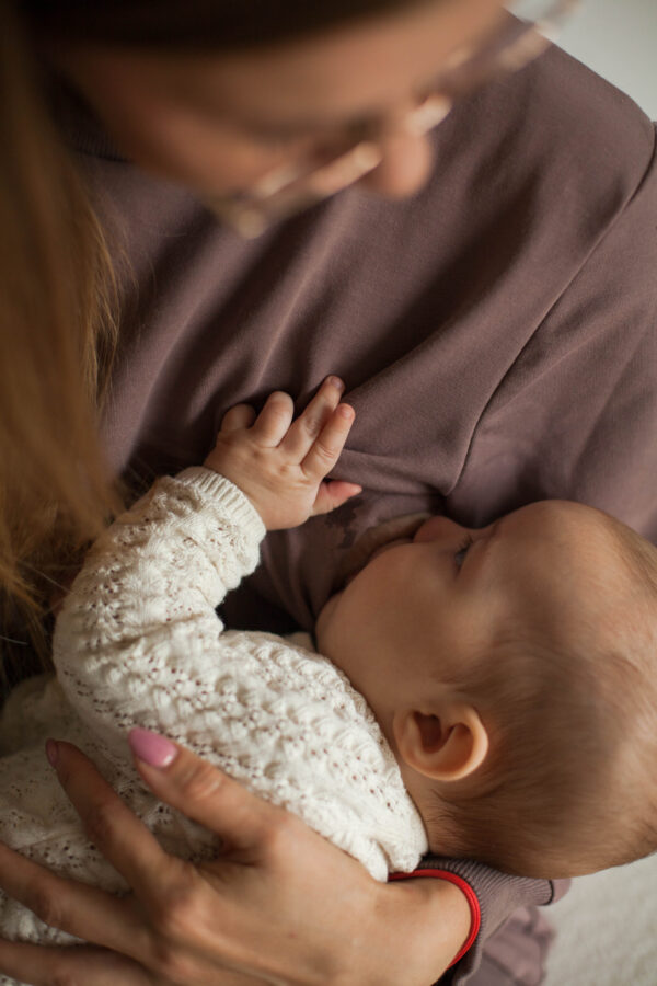 Bluza My Mom Era z kieszenią z ukrytą funkcją ułatwiającą karmienie- od ciąży po dalsze macierzyństwo