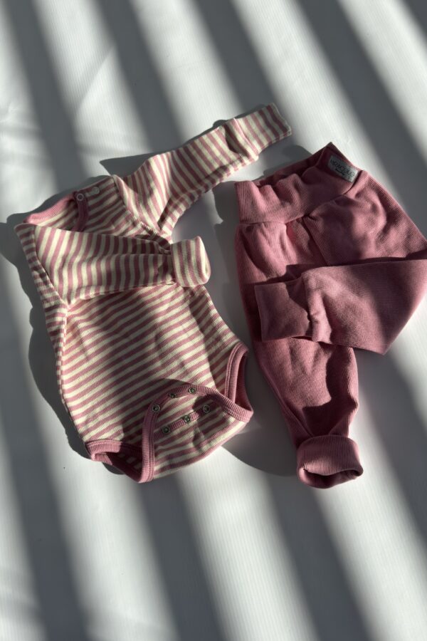 Dziecięce rosnące body Stripes - bawełna