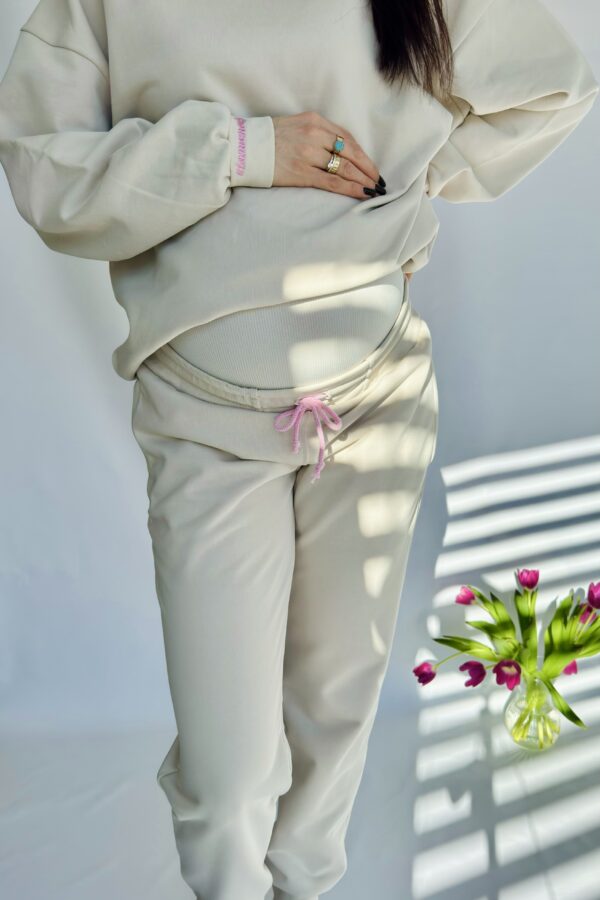 Spodnie dresowe Comfy Mama - w ciąży i po ciąży