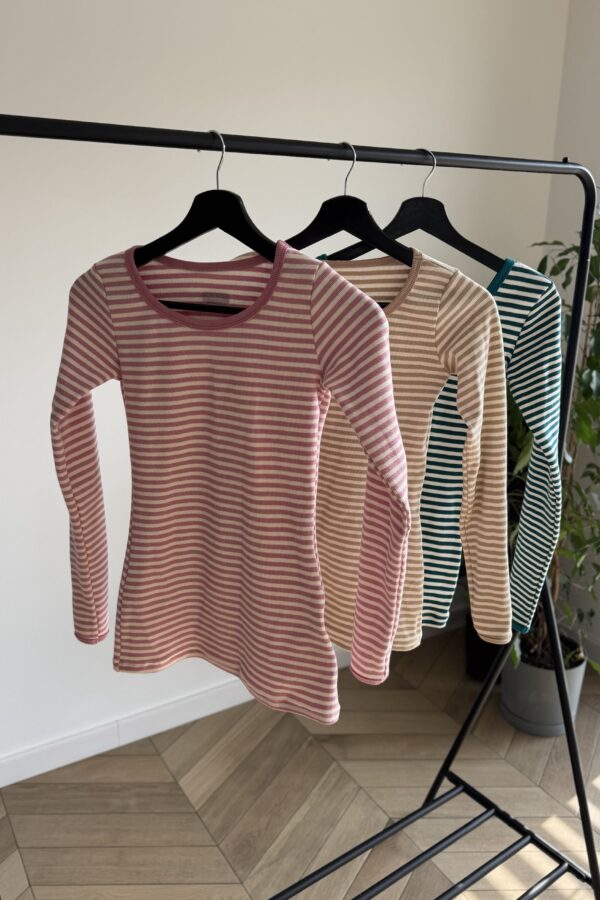 Outlet- Longsleeve w paski róż - cream XS PETITE okrągły dekolt